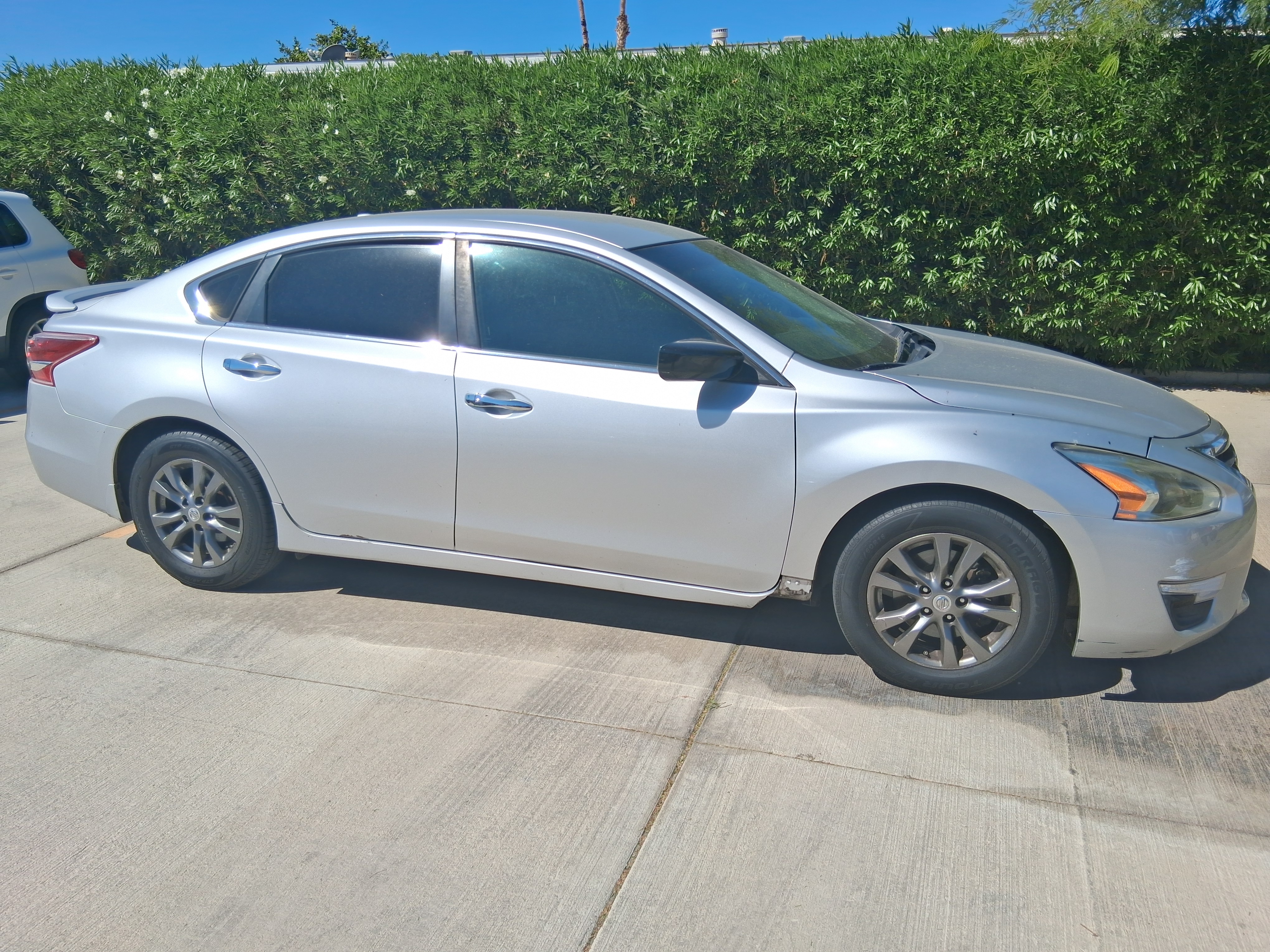 Used 2015 Nissan Altima 2.5 S w/ Special Edition Package FWD image 5