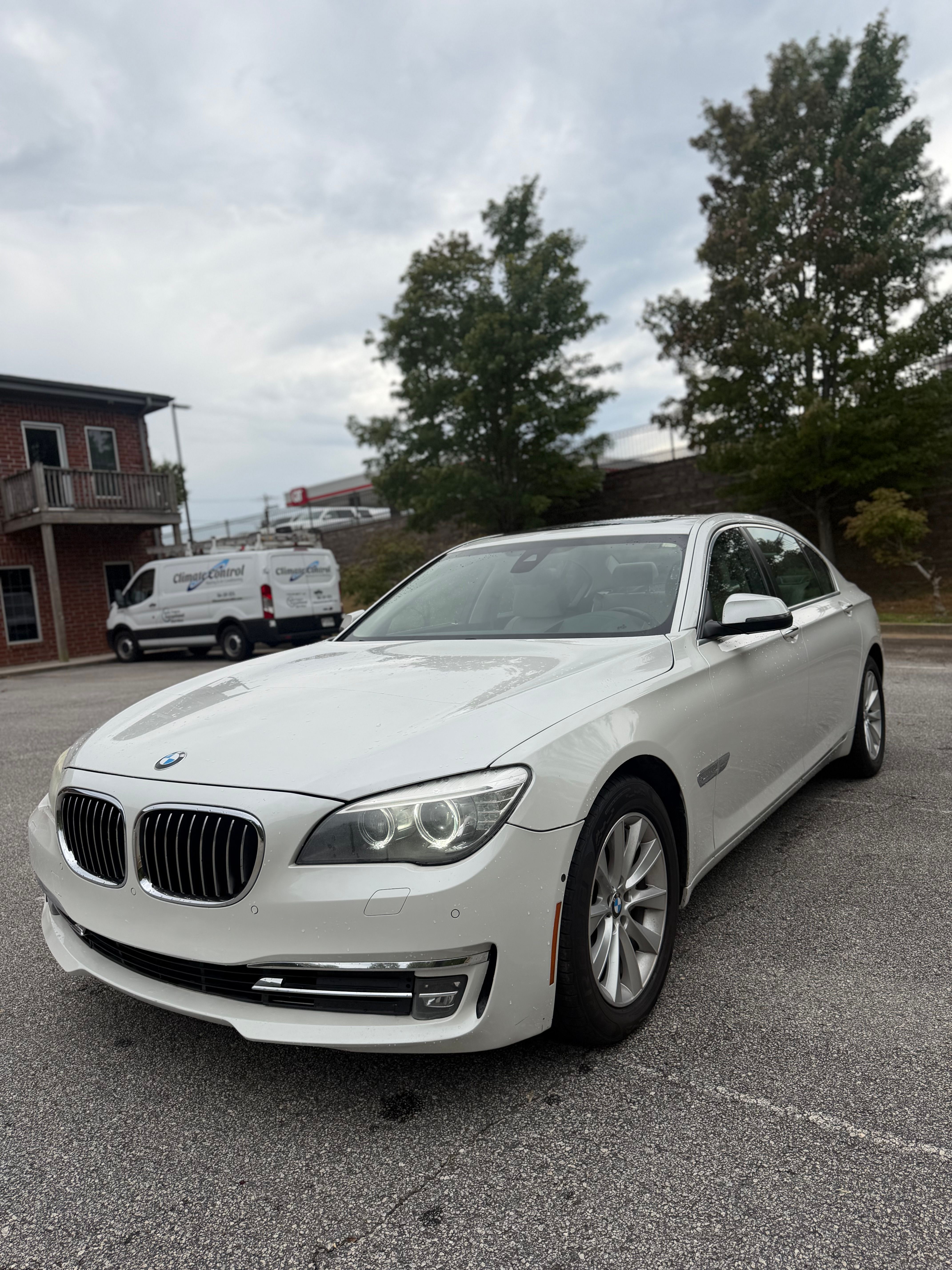 Used 2015 BMW 740Li xDrive AWD/4WD image 2