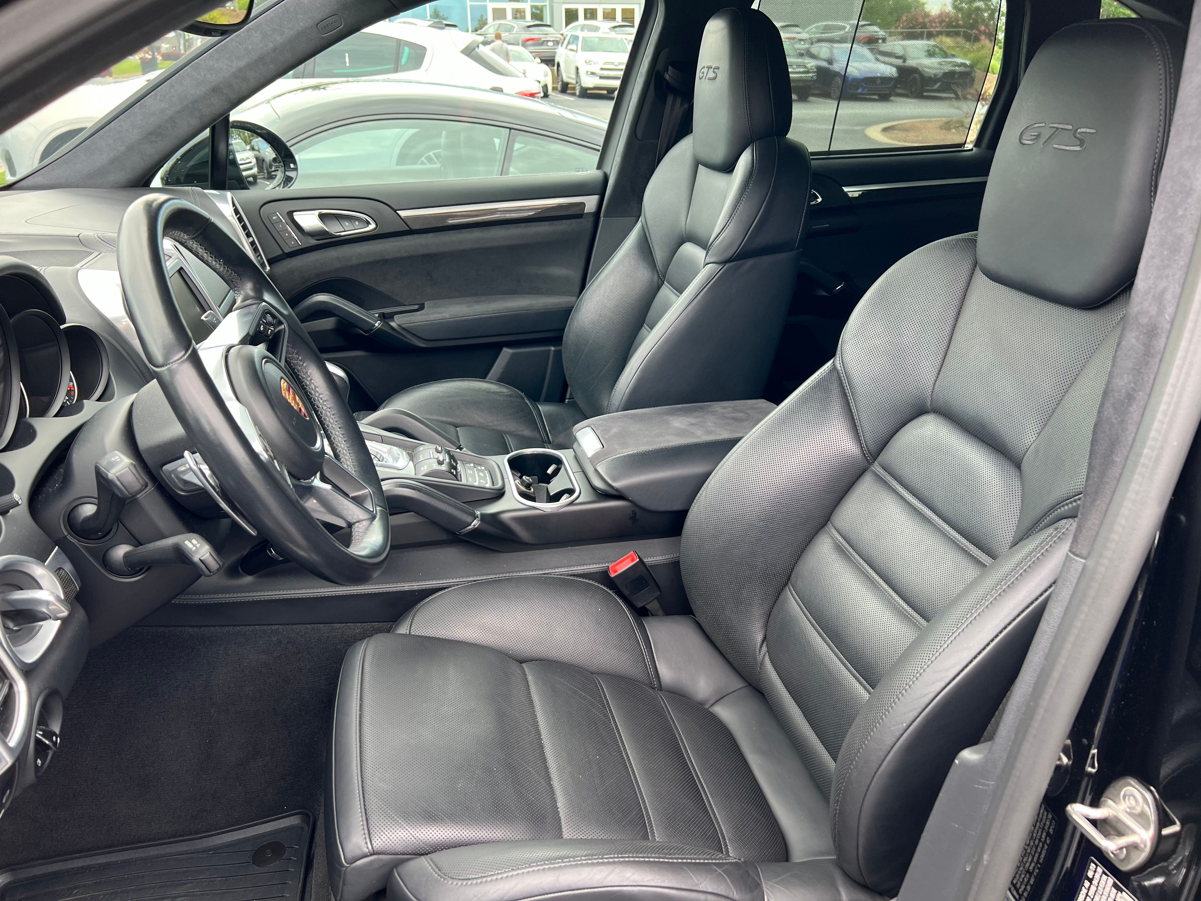 Used 2016 Porsche Cayenne GTS AWD/4WD image 11