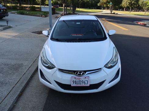 Used 2016 Hyundai Elantra SE FWD image 1