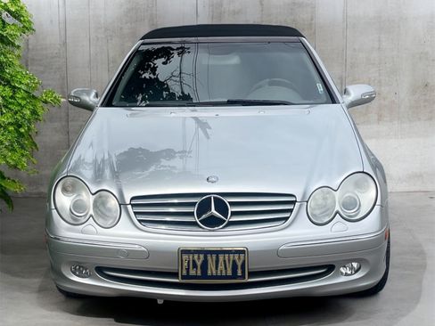 Used 2005 Mercedes-Benz CLK 320 Cabriolet image 2