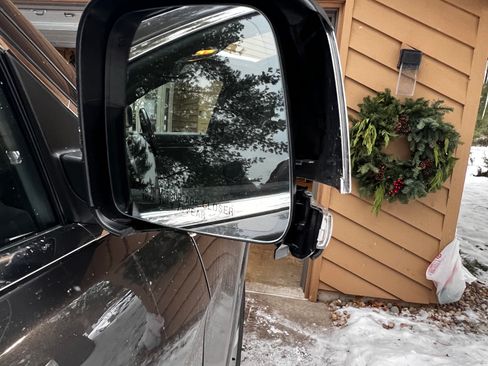 Used 2015 Jeep Grand Cherokee Overland image 5