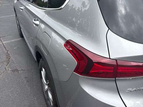 Used 2020 Hyundai Santa Fe SEL w/ Convenience + Premium Package FWD image 11