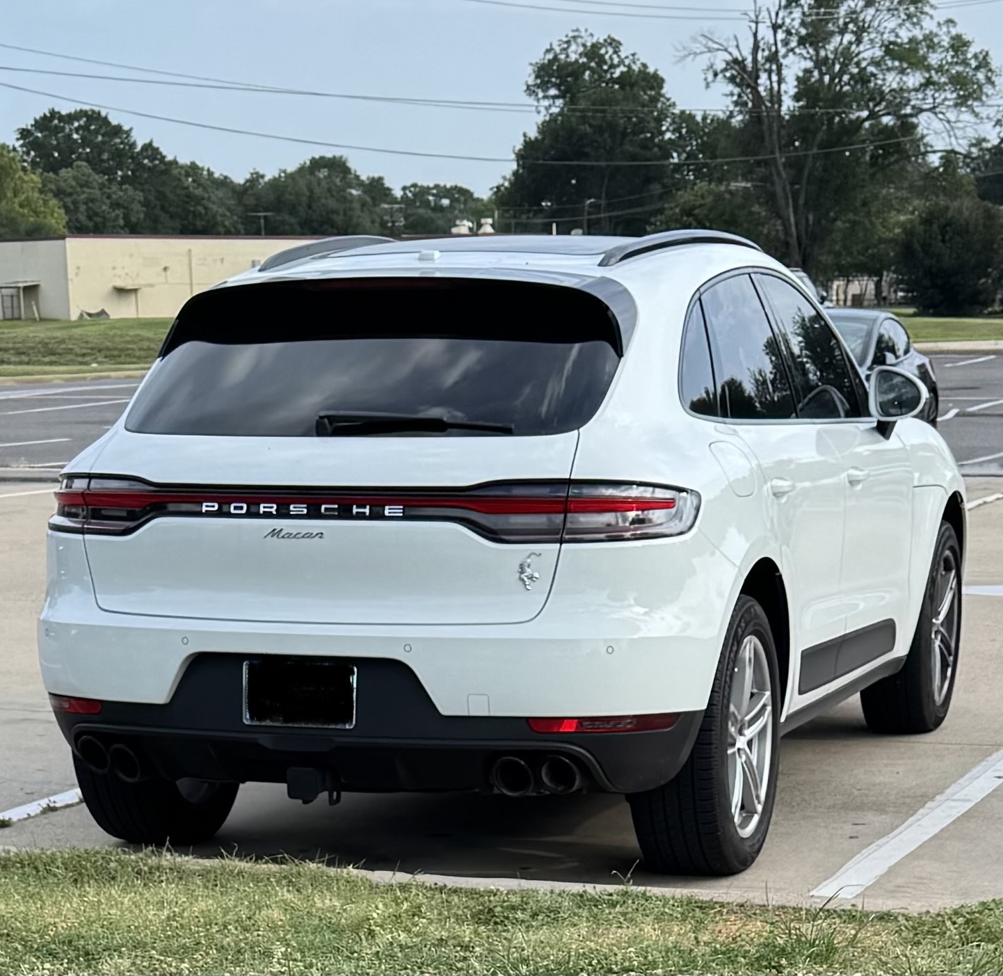Used 2021 Porsche Macan AWD/4WD image 15