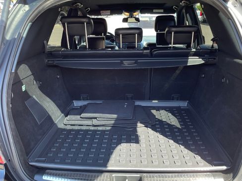 Used 2011 Mercedes-Benz ML 63 AMG 4MATIC image 25