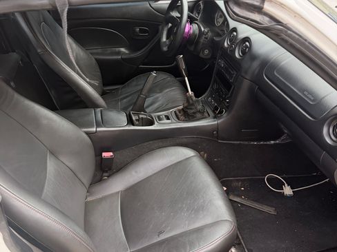 Used 2003 MAZDA MX-5 Miata image 12