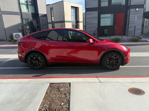 Used 2023 Tesla Model Y Long Range image 5