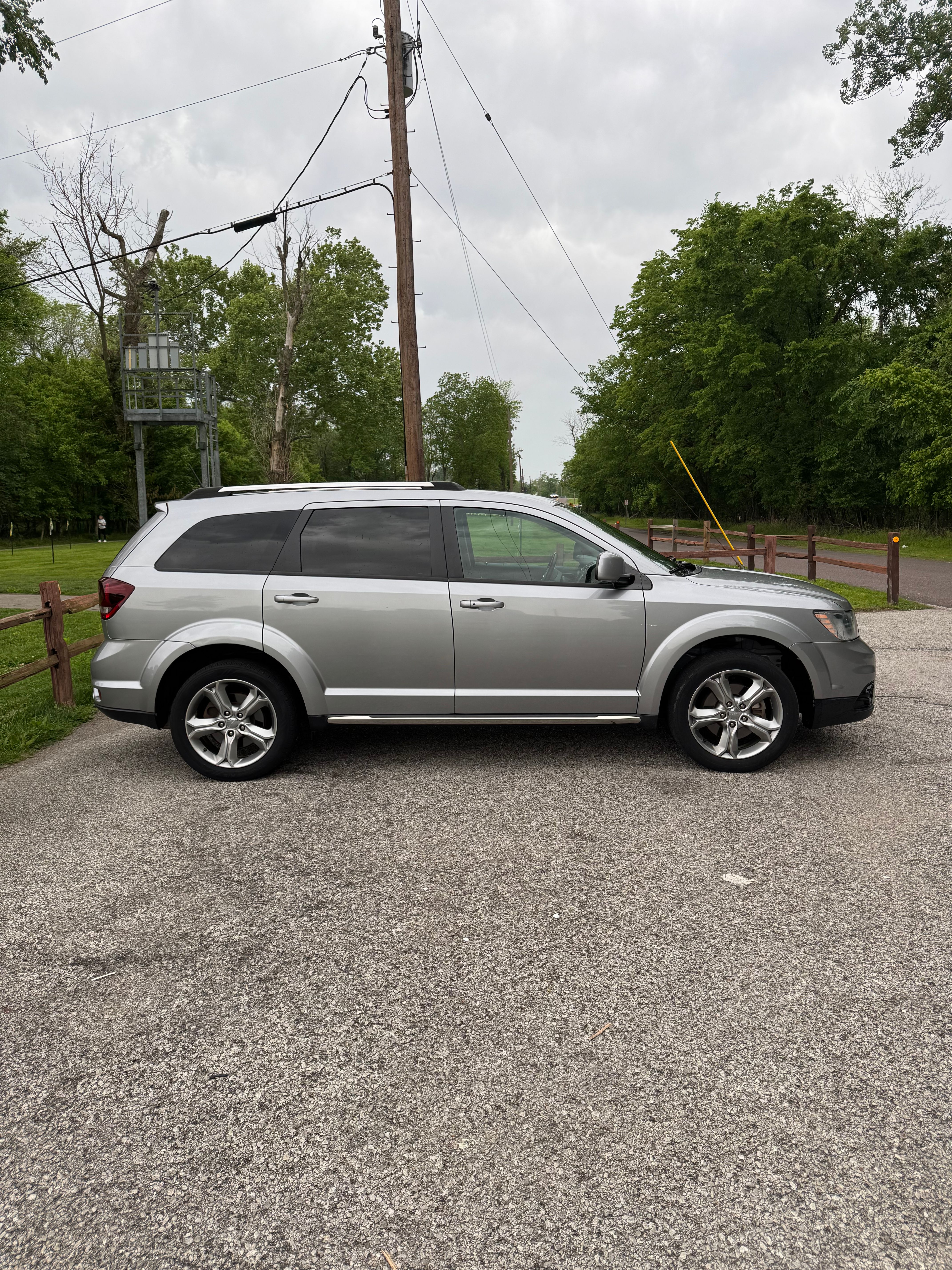 Used 2017 Dodge Journey Crossroad FWD image 2