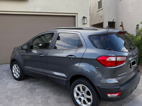 Used 2019 Ford EcoSport SE image 6