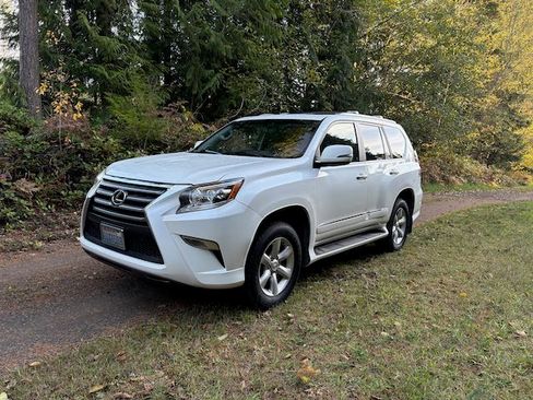 Used 2015 Lexus GX 460 image 6
