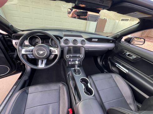 Used 2023 Ford Mustang GT Premium image 11