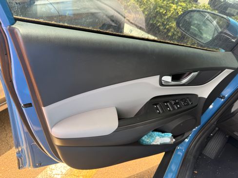 Used 2023 Hyundai Kona SEL w/ Convenience Package image 5