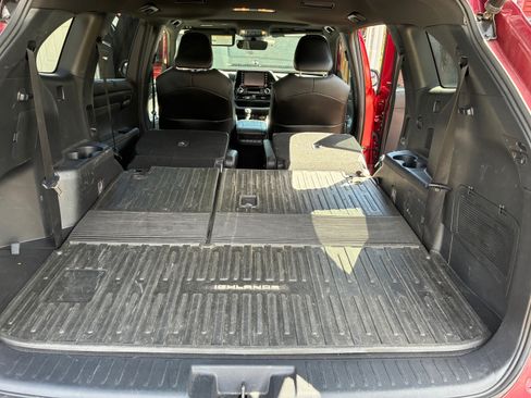 Used 2021 Toyota Highlander XSE image 17