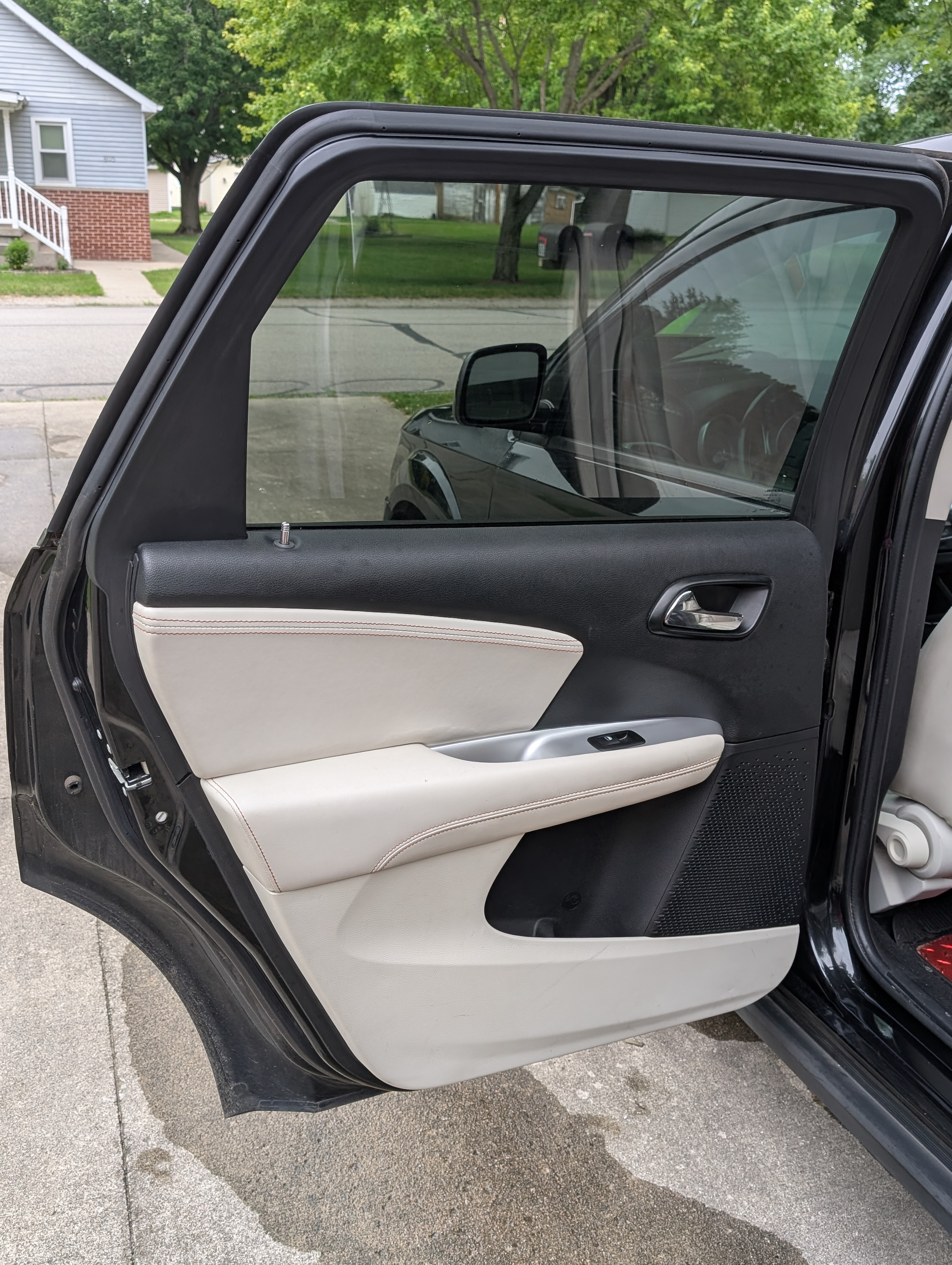 Used 2013 Dodge Journey Crew FWD image 10