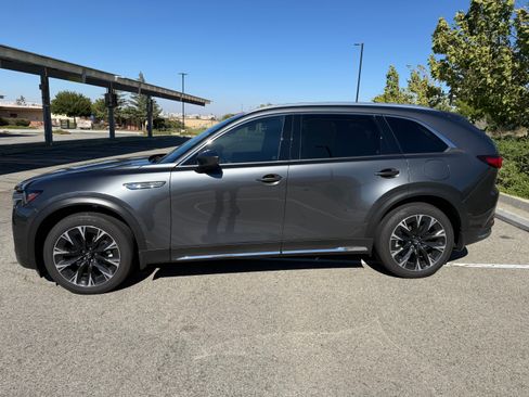 Used 2024 MAZDA CX-90 Plug-In Hybrid w/ Premium Plus AWD/4WD image 2