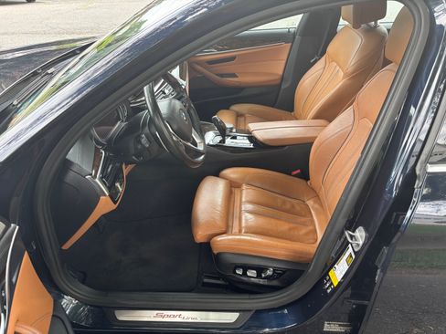 Used 2017 BMW 540i xDrive image 9