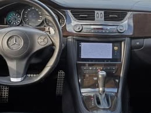 Used 2009 Mercedes-Benz CLS 63 AMG image 13