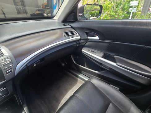 Used 2015 Honda Crosstour EX-L image 11
