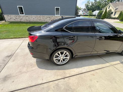 Used 2007 Lexus IS 350 w/ Luxury Plus Pkg RWD image 22