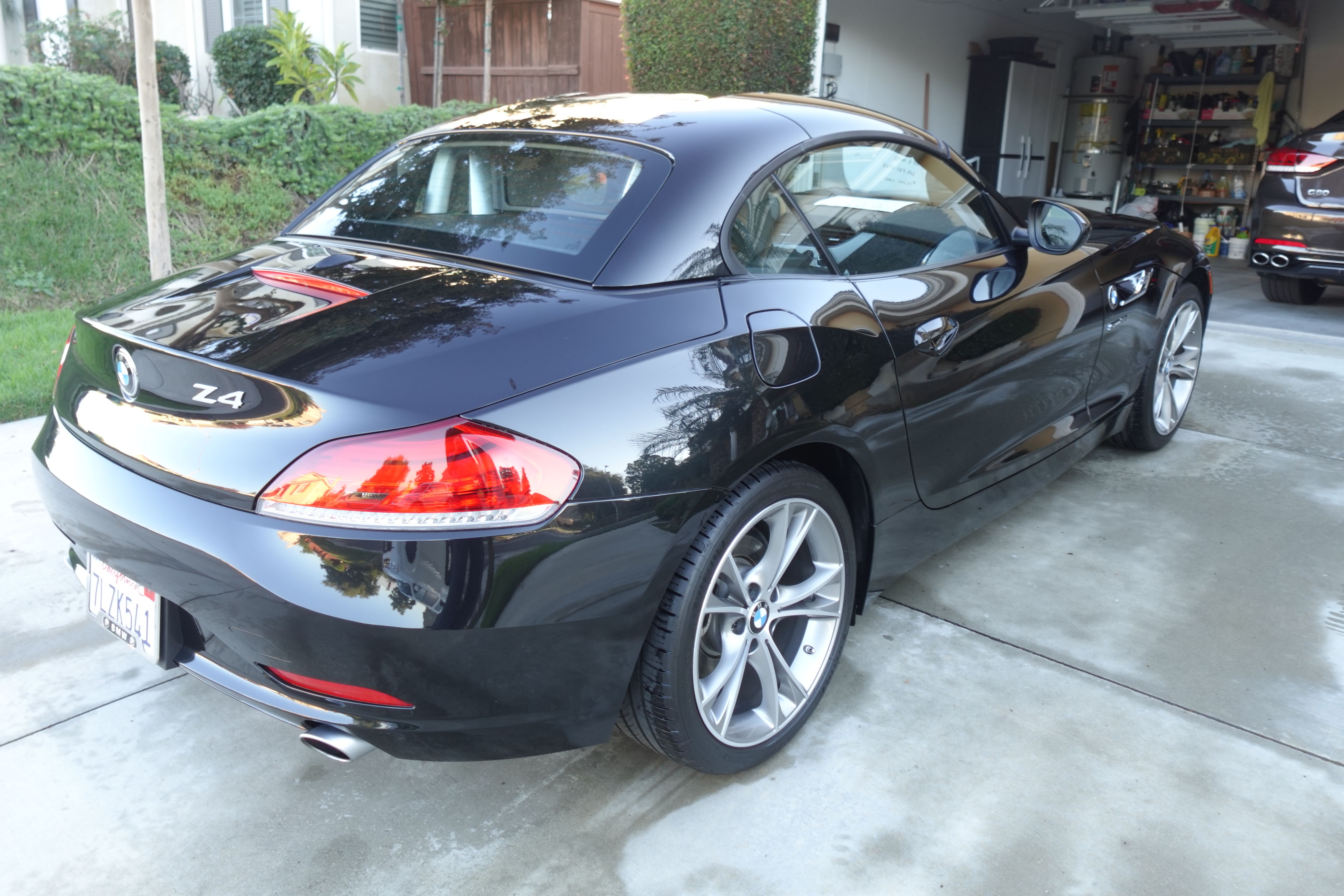 Used 2014 BMW Z4 sDrive35i RWD image 23