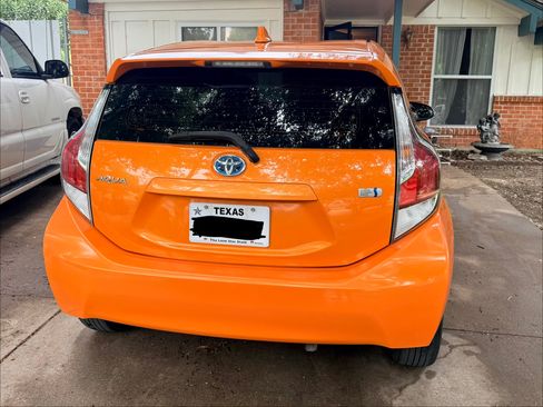 Used 2015 Toyota Prius C Two FWD image 5