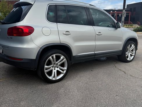 Used 2012 Volkswagen Tiguan SEL image 15