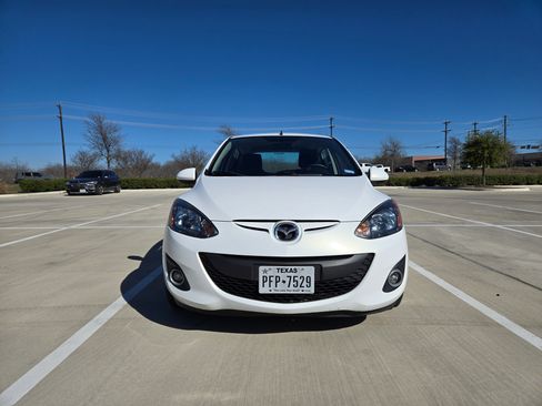 Used 2013 MAZDA MAZDA2 Touring image 5
