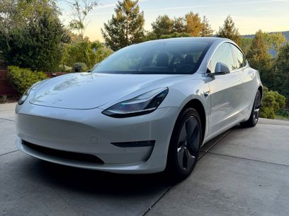 Used 2019 Tesla Model 3 Standard Range Plus
