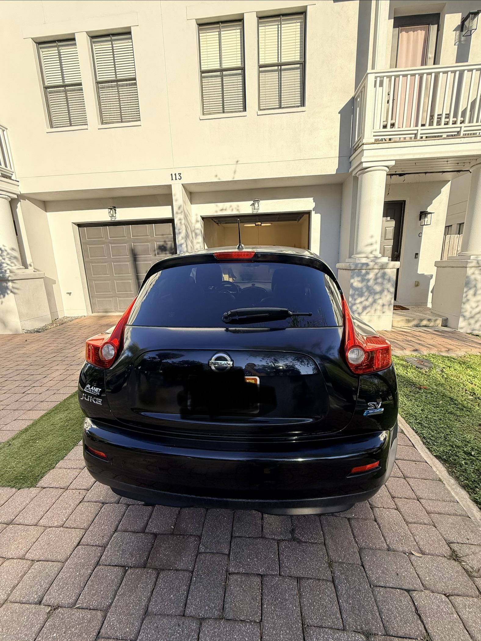 Used 2013 Nissan Juke SV FWD image 5