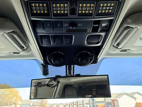 Used 2019 Toyota 4Runner TRD Off-Road Premium image 15