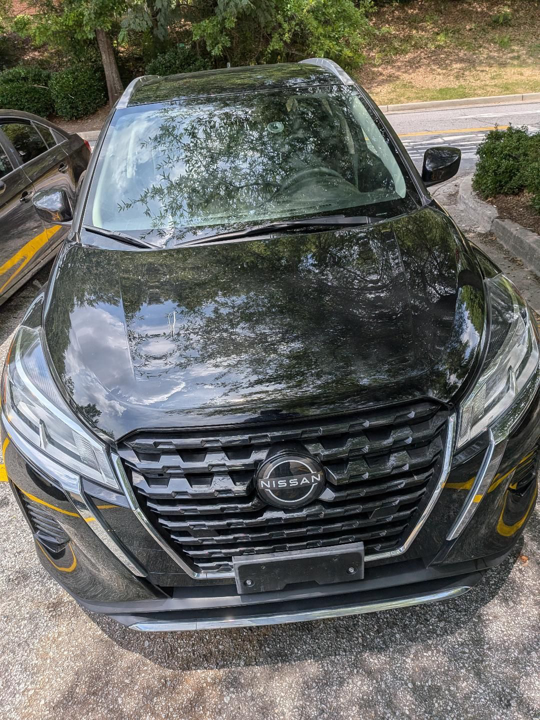 Used 2024 Nissan Kicks SV FWD image 1