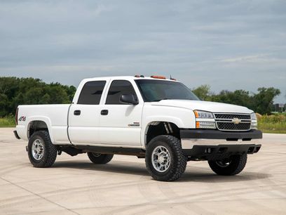 Used 2005 Chevrolet Silverado 2500 LT w/ Heavy-Duty Power Package