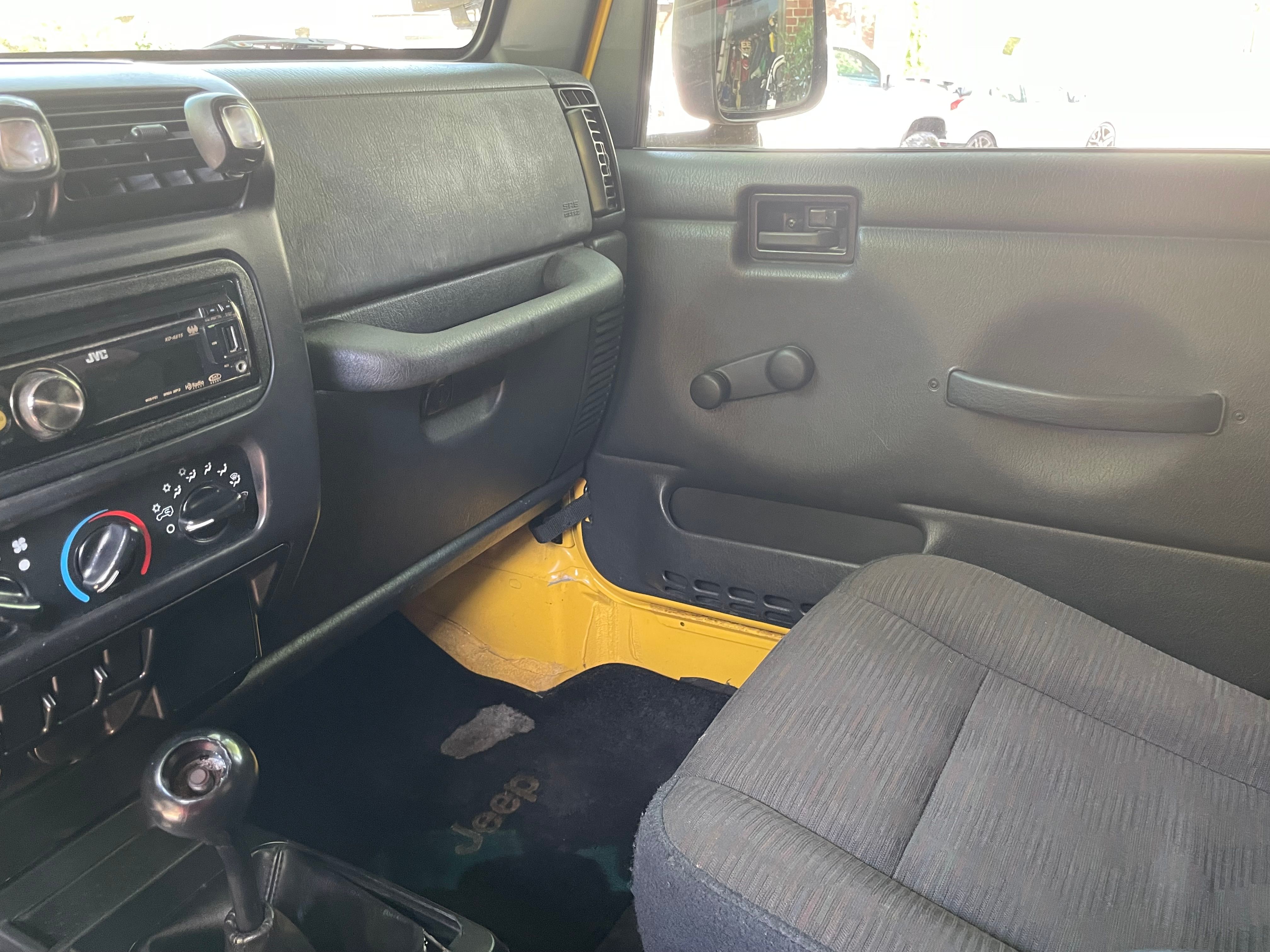 Used 2005 Jeep Wrangler X AWD/4WD image 6