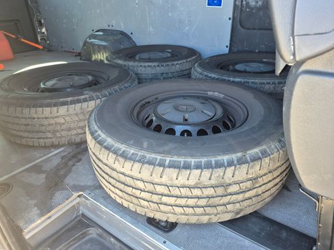 Used 2020 Mercedes-Benz Sprinter 2500 image 8