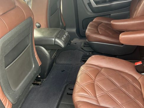 Used 2012 GMC Acadia SLE image 15