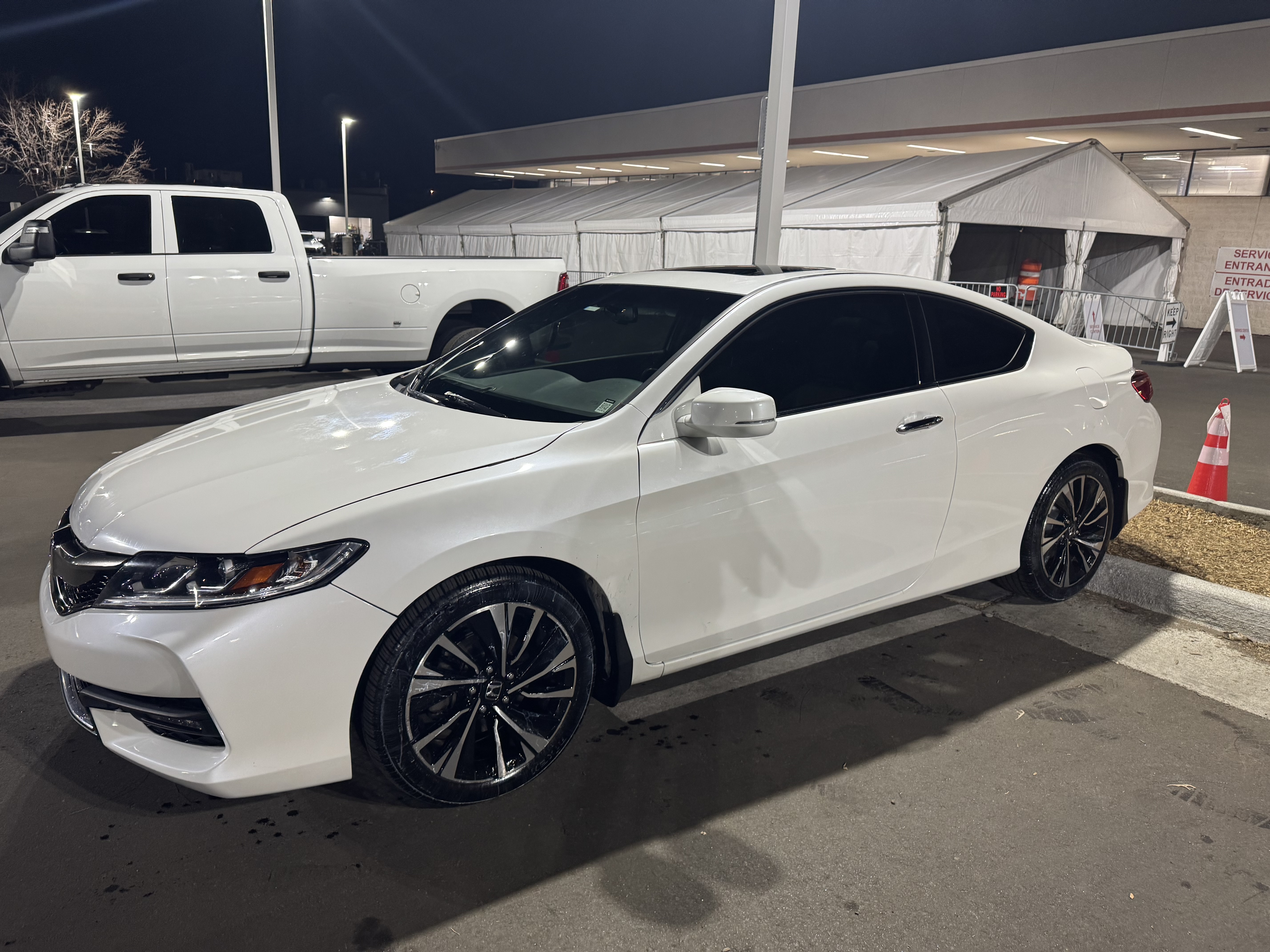 Used 2017 Honda Accord EX-L image 4