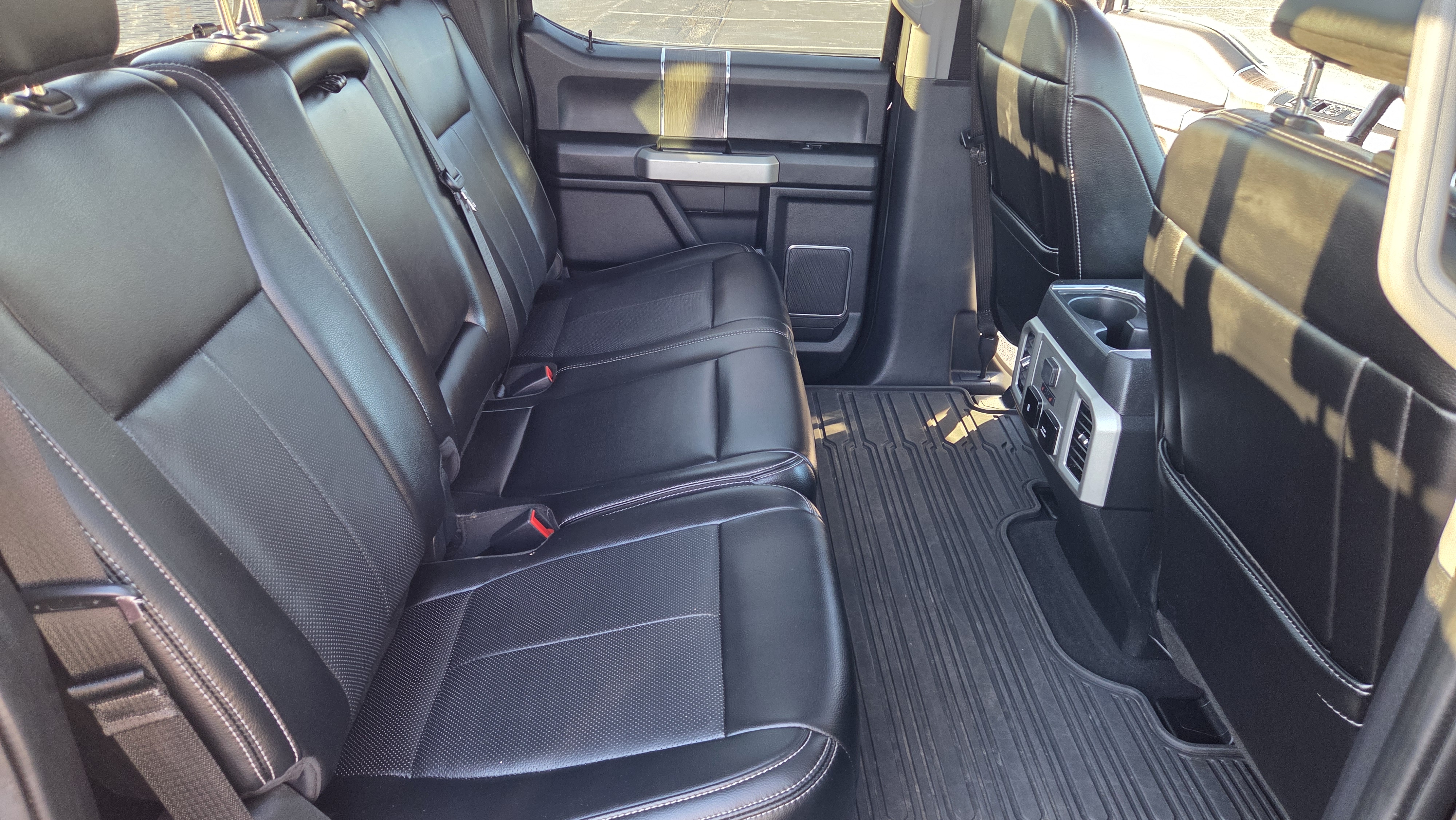 Used 2021 Ford F450 Lariat w/ Lariat Ultimate Package AWD/4WD image 20