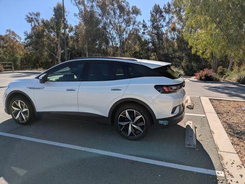 Used 2023 Volkswagen ID.4 Pro S image 8