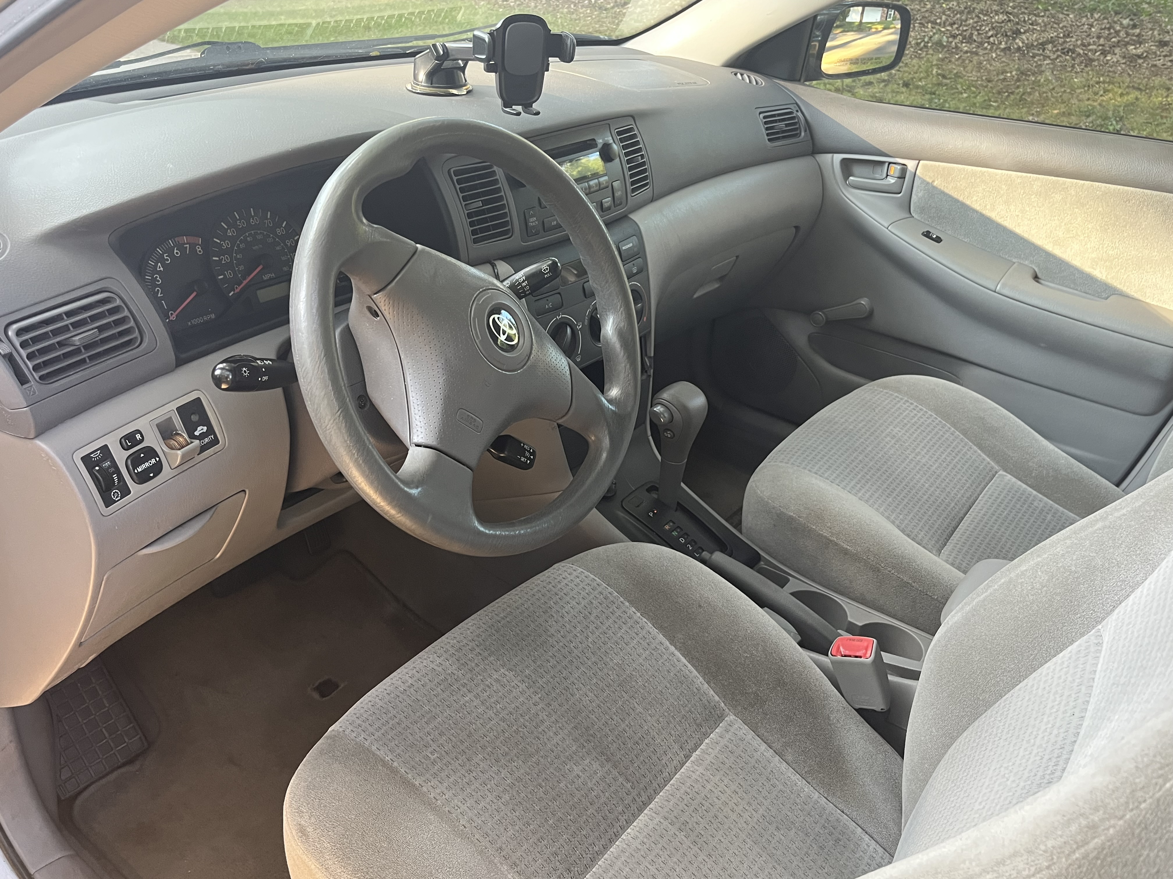Used 2005 Toyota Corolla CE w/ Convenience Pkg FWD image 6