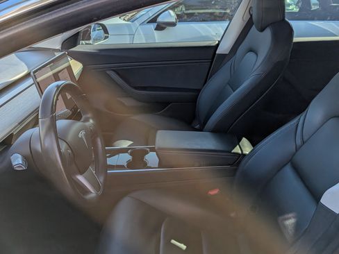 Used 2019 Tesla Model 3 Standard Range Plus image 8