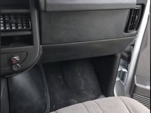 Used 2013 Chevrolet Express 3500 LT w/ LT Preferred Equipment Group image 18