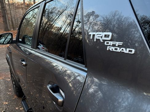 Used 2021 Toyota 4Runner TRD Off-Road Premium image 27