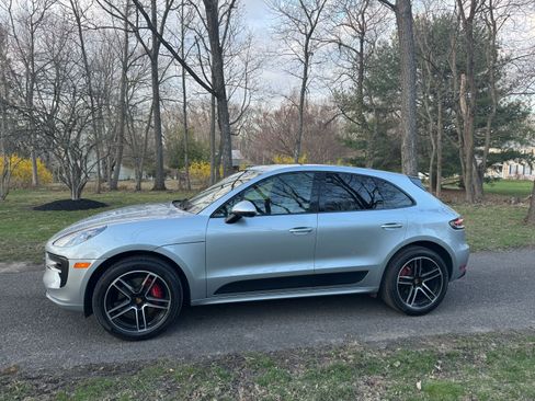 Used 2021 Porsche Macan GTS image 1