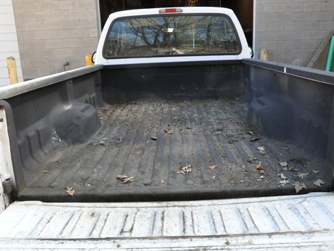 Used 2004 Ford F250 XL image 9