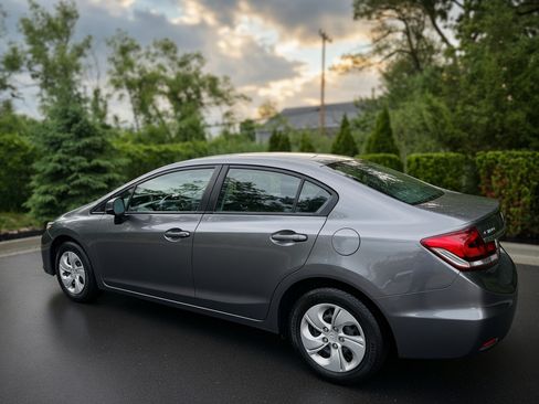 Used 2013 Honda Civic LX image 2