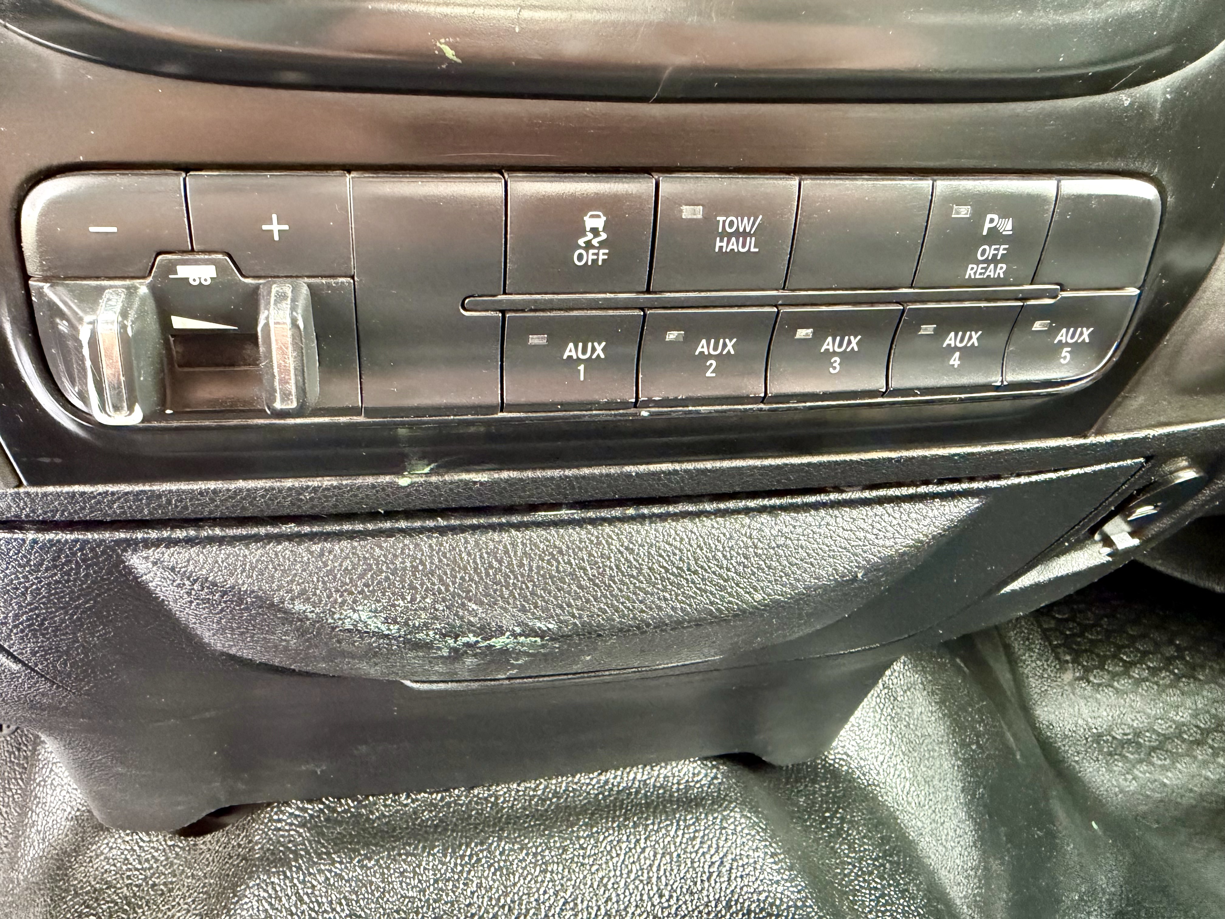 Used 2016 RAM 2500 Tradesman AWD/4WD image 17