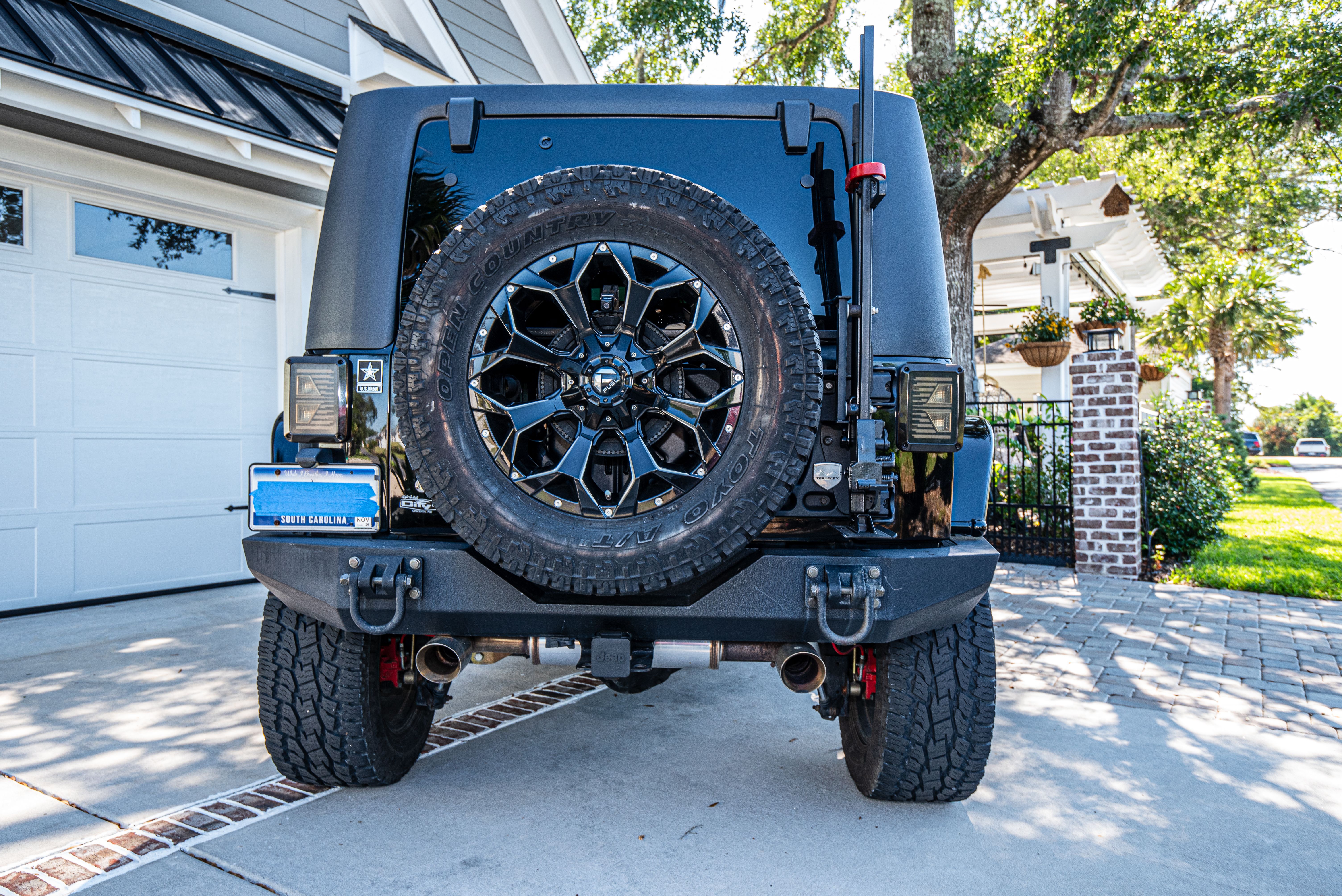 Used 2015 Jeep Wrangler Unlimited Sahara AWD/4WD image 2