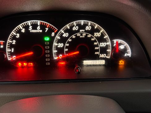 Used 2005 Toyota Camry LE image 16