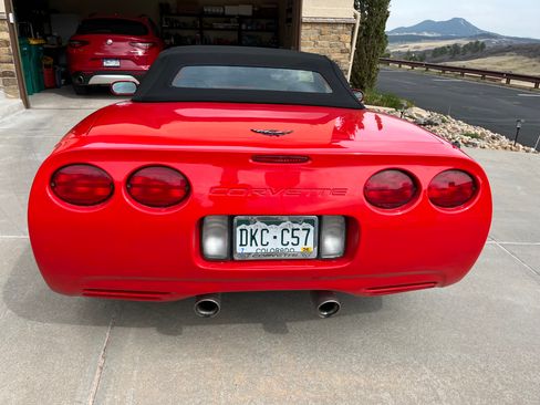 Used 2002 Chevrolet Corvette Convertible w/ Preferred Equipment Group2 RWD image 4
