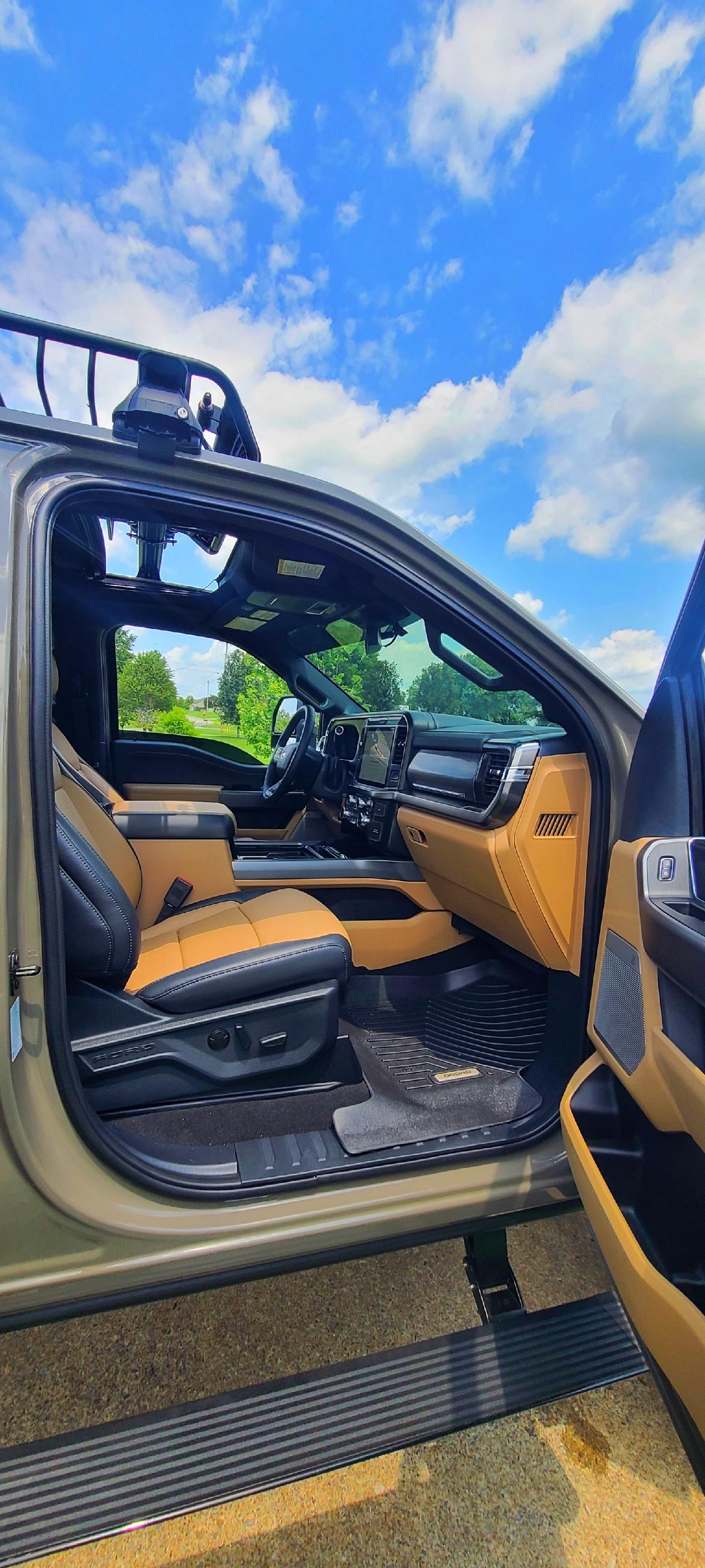 Used 2026 Ford F350 Lariat AWD/4WD image 9